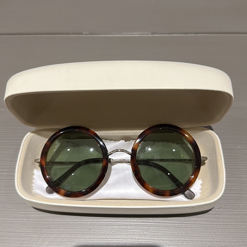 Linda Farrow Round Sunglasses! ⭐️
